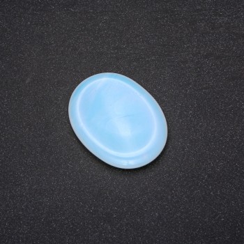 Moonstone facial massage-scraper, 45.5×35.5 mm
