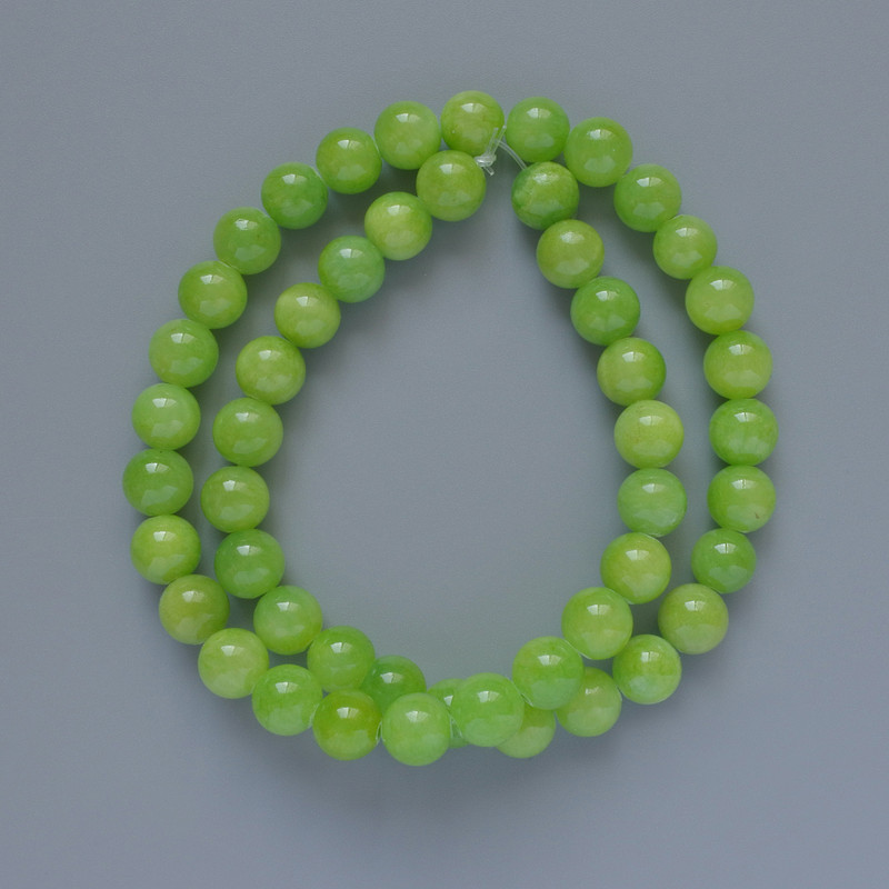 Onyx Beads - Smooth Round Balls, 8.5 mm Diameter, Approximately 40 cm Long on Beading Thread