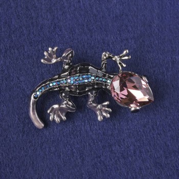 Lizard brooch-pendant in dark gray enamel, pink crystal, blue rhinestones, silver metal 31x50mm+