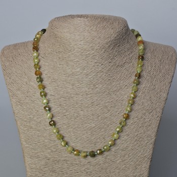 Grossular Necklace (Green Garnet) Natural Stone, Faceted Cube-Cut, 6×6 mm, 51 cm length