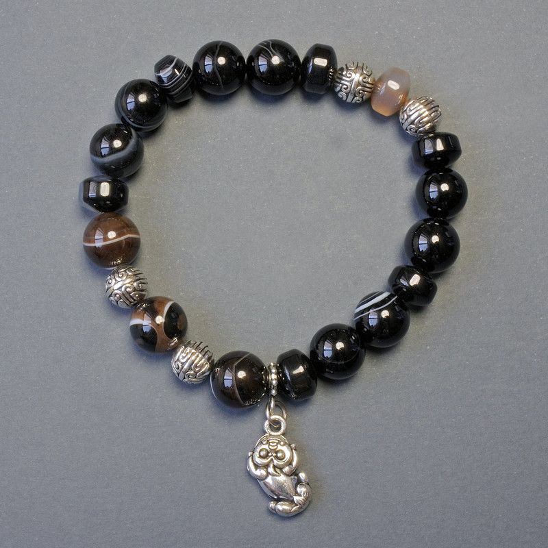 Eye Agate Bracelet with Smooth Beads, 10 mm Diameter ±, Spacer Washers 10x6 mm ±, 18 cm Stretch