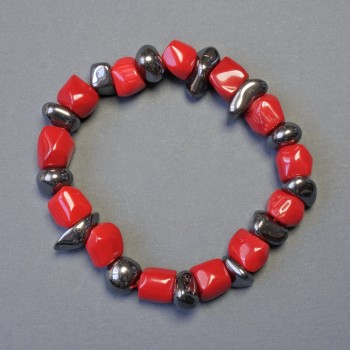 Coral and hematite bracelet, faceted coral with hematite inserts, gal'tivka style, length 18 cm stretch
