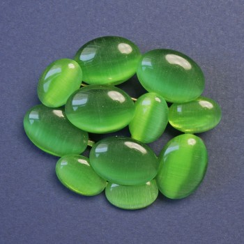 Green Cat's Eye Stone Brooch (synthetic) 45×50 mm ± gold-tone metal