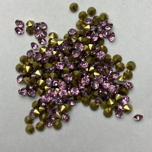 Purple rhinestones, 2 mm diameter (±), packaging 4 g (±)