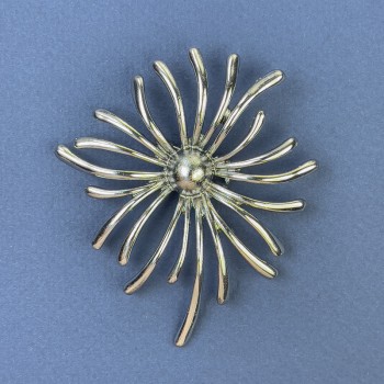 Brooch Chrysanthemum Flower in Silvery Metal 61x71 mm+