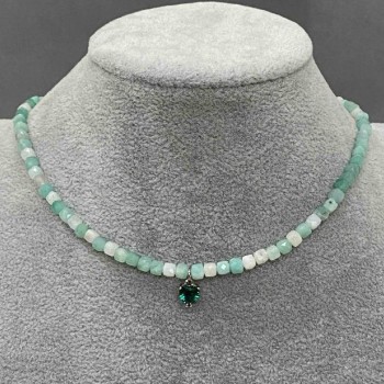 Emerald Choker with Natural Emerald Cube, 4 mm Diameter, Pendant with Green Crystal in Gold-Tone Metal, Length 36–41 cm