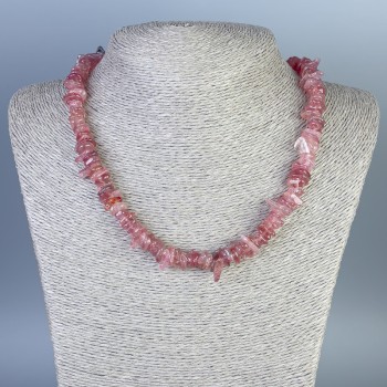 Strawberry Quartz Chip Necklace, 8-14×3 mm diameter, length 45 cm, with clasp