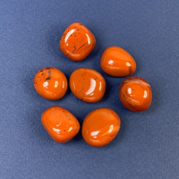 Сувенірний натуральний камінь Яшма червона галтівка ~ розміри 14-16мм (+-) ~ вага 6-8г. +- /шт. (ціна за 100гр. )