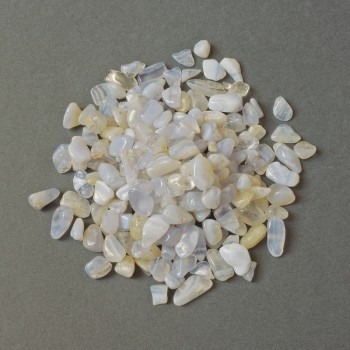 Натуральний камінь Блакитний Агат крихта без отвору 8-14х5-8мм+- (за 100г+-)