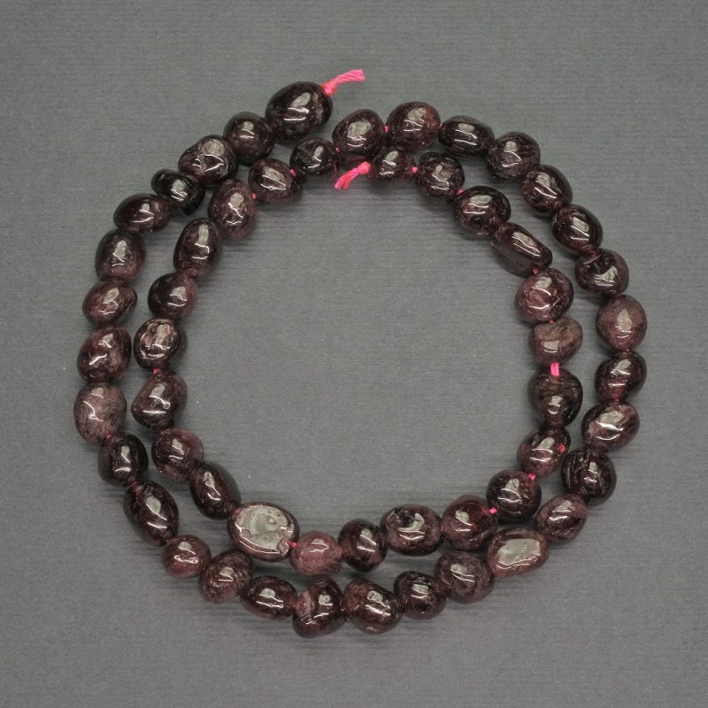 Natural garnet beads, faceted, 6 mm diameter ±, 39 cm length ±