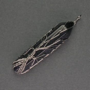 Aventurine Pendant Night of Cairo Hexagonal Crystal 12x50x57 mm ± in Silver-Plated Weave