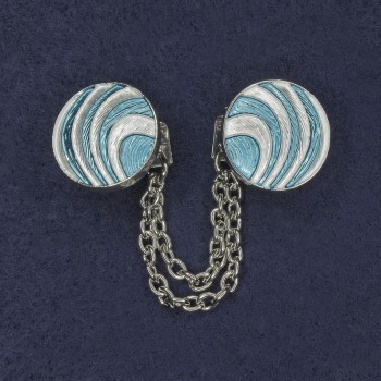 Brooch clasp for cardigans, white and blue enamel on silver-toned metal, diameter 20 mm, chain length 9 cm+