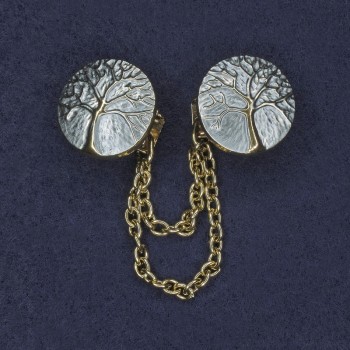 Cardigan Brooch with Blue Enamel and Gold-Tone Metal, diameter 20 mm, chain length approximately 9 cm