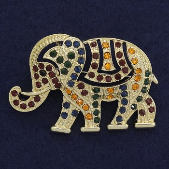 Elephant brooch-pendant with an assortment of crystals in a gold-tone finish 60x40 mm+