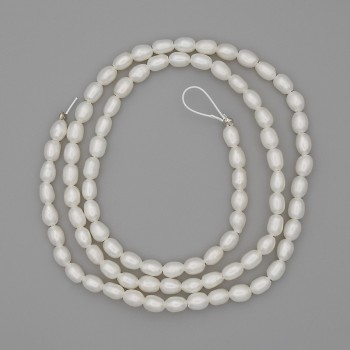 Natural freshwater pearl beads 5x3 mm, length 39 cm on thread