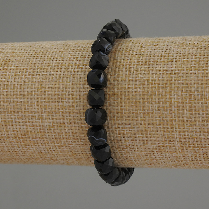 Faceted Agate Cube Bracelet, 7 mm diameter, 18 cm length, elastic