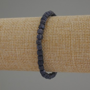 Sapphire Faceted Cube Bracelet, 5 mm Diameter, 18 cm Stretch