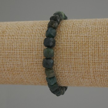 Bracelet with green jasper, faceted cube beads, 7 mm diameter, 18 cm length (stretch)