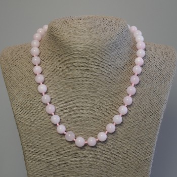 Kunzite Necklace with smooth 10 mm beads, length 50 cm +/- with a clasp