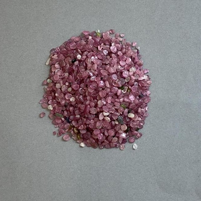 Natural Tourmaline Chip, undrilled, 2-4x2-4 mm ± (per 100 g ±)