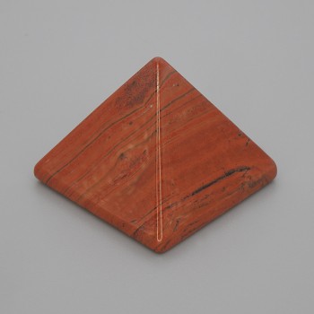 Піраміда сувенір натуральний камінь Червона Яшма, довжина 30х30мм+-, ширина 25мм+