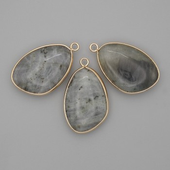 Labradorite Pendant in a Golden Setting, 21x35 mm+