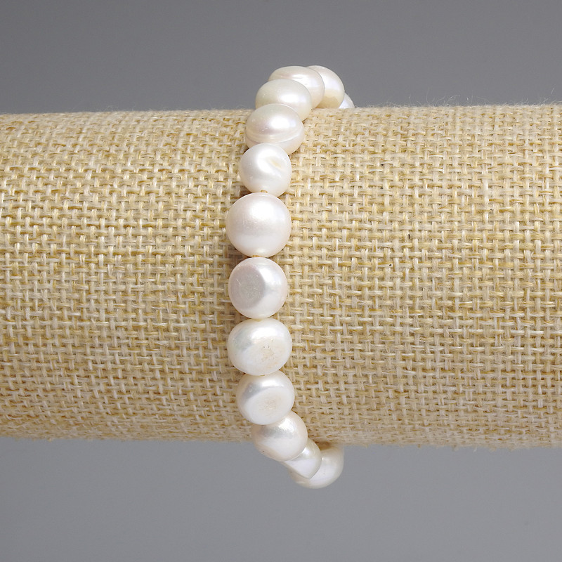 Bracelet with Freshwater Pearls 7.5-8×6.5-7 mm +/-, length 18 cm +/- stretch