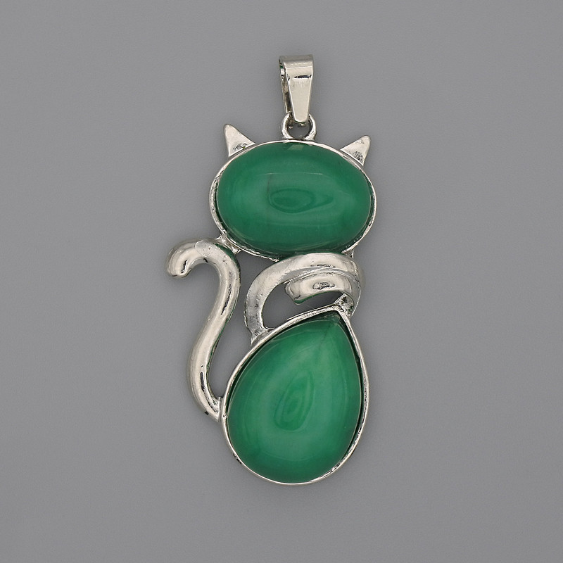 Cat-shaped Chrysoprase Pendant 42x25mm+-, length 50mm+