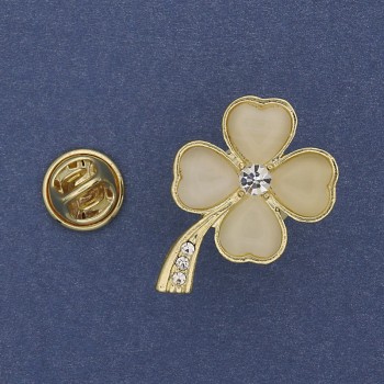 Brooch Four-Leaf Clover Cat's Eye with Crystals, Gold-Toned Metal, 19x30mm+
