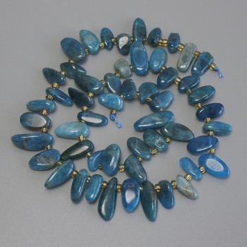 Apatite chip beads butterfly shape, diameter 10-16×6-7 mm ±, seed beads 3 mm ±, length 39 cm ± on thread