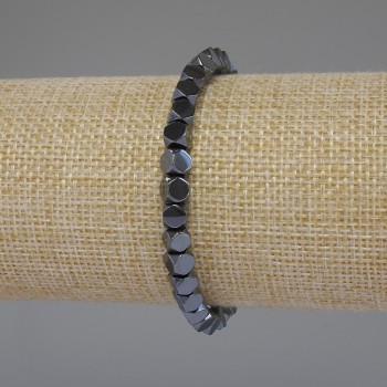 Hematite bracelet with faceted cubes, 5×5 mm, 18 cm stretch