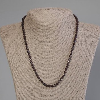 Garnet Necklace with Faceted Cube Beads, 4x4 mm, 45 cm length with a clasp