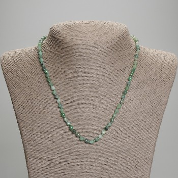 Emerald Necklace with Faceted Cube Beads, 4x4 mm, length 45 mm, with clasp