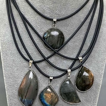 Labradorite Pendant in Bezel Setting, Assorted Dimensions 30x52x10–44x25x8 mm, on Cord, Length 50 cm ± 5 cm