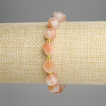 Carnelian Bracelet with Faceted Diamond-Shaped Beads, Diameter 10×9 mm ±, Seed Beads 3 mm ±, Length 18 cm ±, Elastic