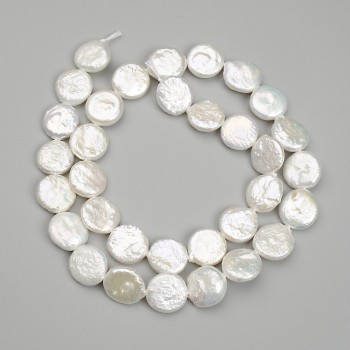 Coin-shaped Baroque Pearls with a gasoline shade, 11–12 mm diameter, 39 cm length