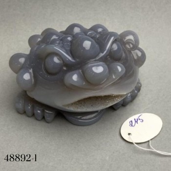 Chan Chu Money Frog Statue in Smoky Agate, 70x68x58 mm, approx. 262 g