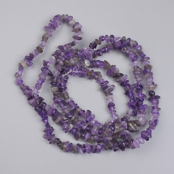 Amethyst chip beads, diameter 4–5×2–3 mm, length 78 cm ± on beading thread