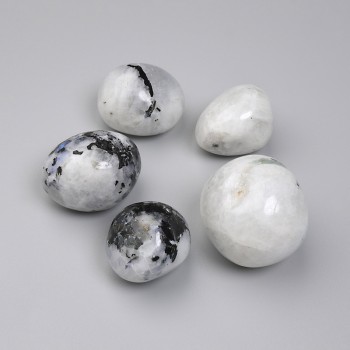 Натуральний камінь Адуляр галтівка оброблені самородки без отвору 29х23мм+- асорті розміри (за 100г+-)