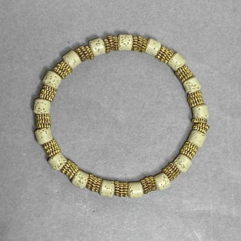 Lava bracelet with cylindrical beads 6x6 mm ±, with metal inserts, length 18 cm ±, elastic