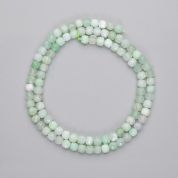 Emerald Beads, Faceted Cube, 4x4 mm, 39 cm long, on thread