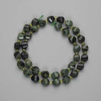 Ocean Jasper beads, faceted diamond-shaped 8x7 mm ±, seed beads 3 mm ±, length 38 cm ± on thread