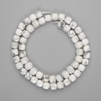 Cacholong Beads, Faceted Cube 7x7 mm, 39 cm Strand