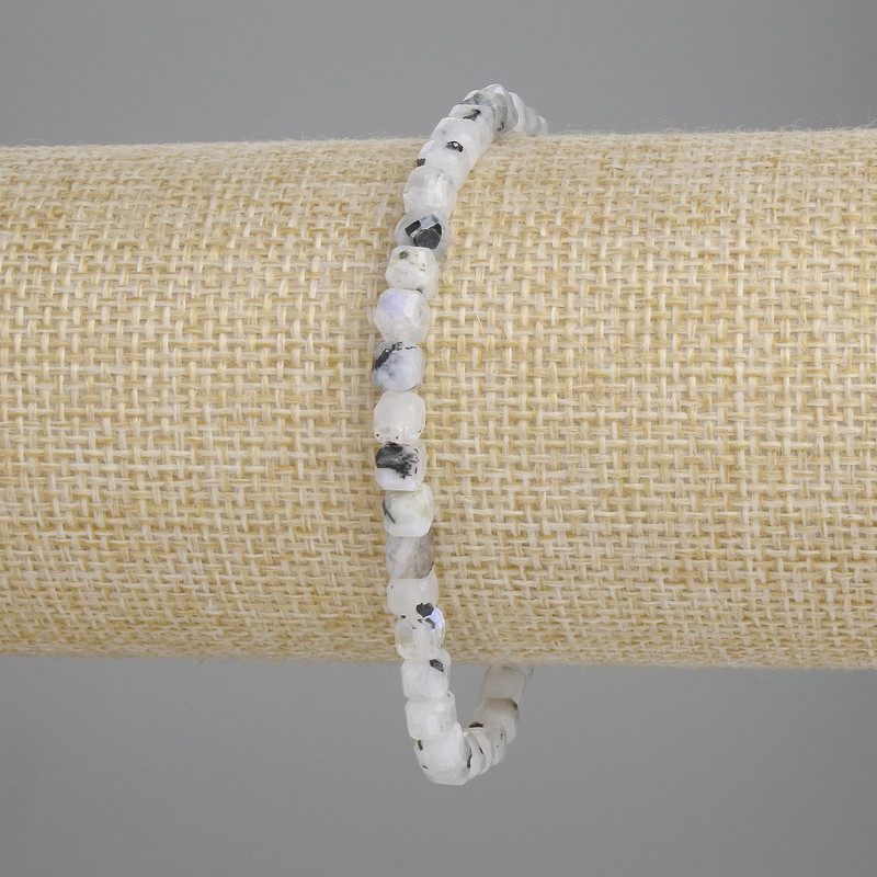 Adularia bracelet with faceted cubes, 4x4 mm, 18 cm stretch