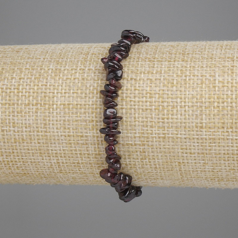 Garnet Granule Bracelet on Elastic Band, 3–7 mm diameter, 5×1.5 mm ±, length 18 cm ±
