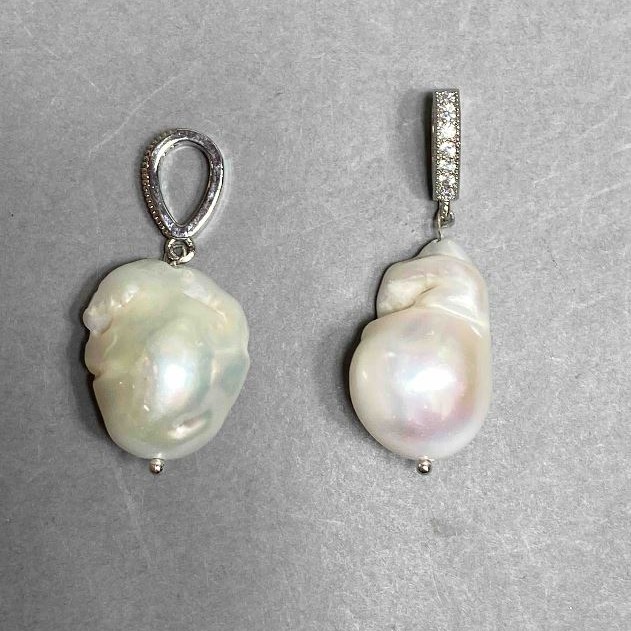 Baroque Pearl Pendant 23×18 mm +/- (assorted sizes), length 40 mm+