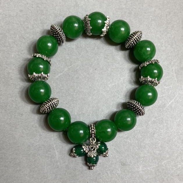Chrysoprase bracelet with smooth 12mm beads ± with metal inlays, length 18cm ± stretch