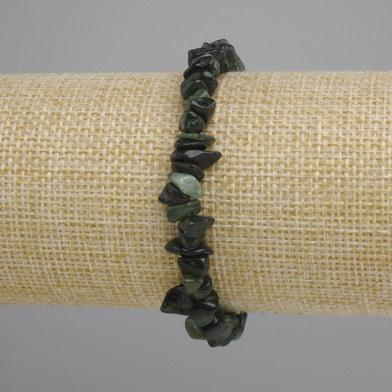 Jadeite chip bracelet, diameter 7-9×2-4 mm, length 18 cm ±, stretch