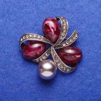 Brooch 'Purple Trio' silver 6x6 cm