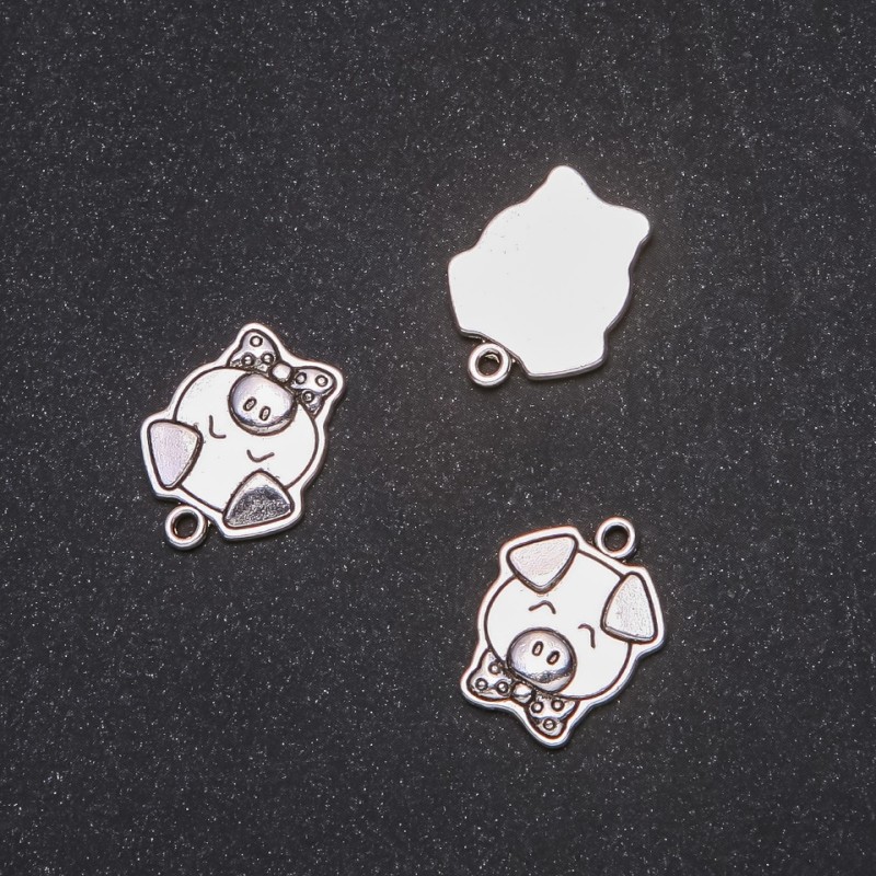 Piglet Pendant Findings 16x20mm, packaging 20g +/- 9 pcs
